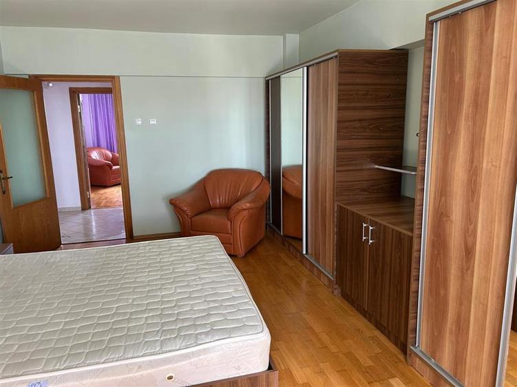 Apartament cu 2 camere decomandat în Buzaului