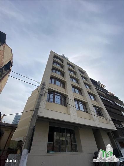 Apartament cu 4 camere în Universitate