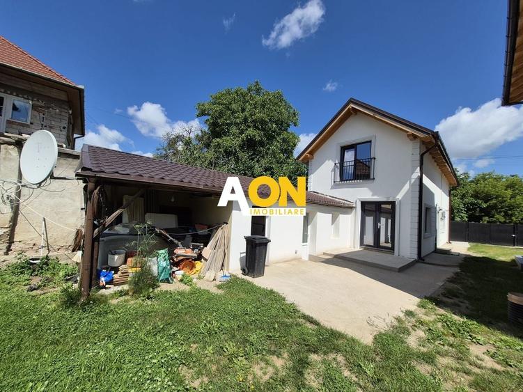 Casă individuală cu 6 camere cu Canalizare în Central