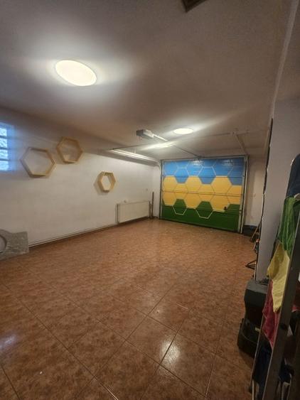 Casă individuală cu 5 camere cu Teren 400 Mp în Herăstrău