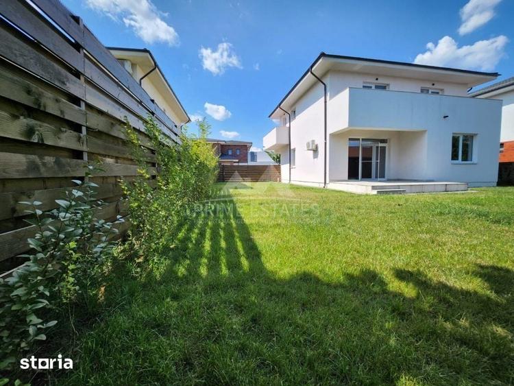 Casă cu 5 camere cu Teren 534 Mp în Corbeanca