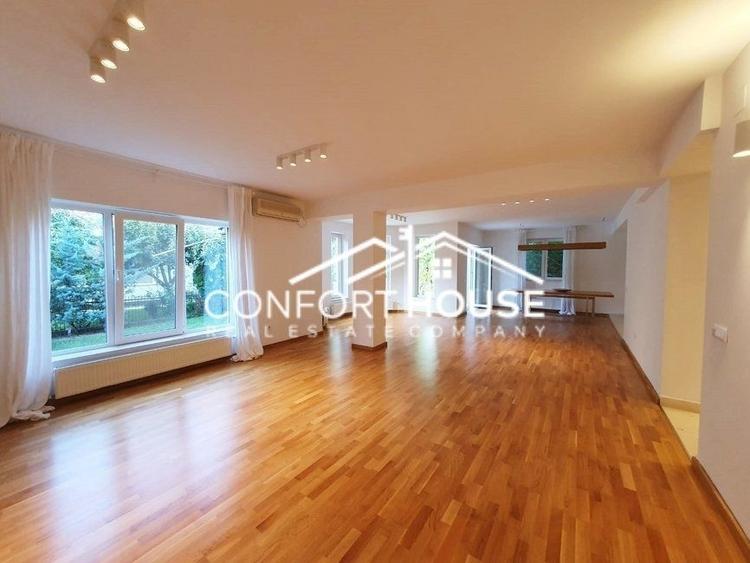 Duplex cu 6 camere cu Canalizare în Iancu Nicolae