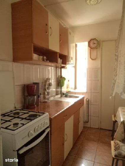 Apartament cu 2 camere nedecomandat în Central