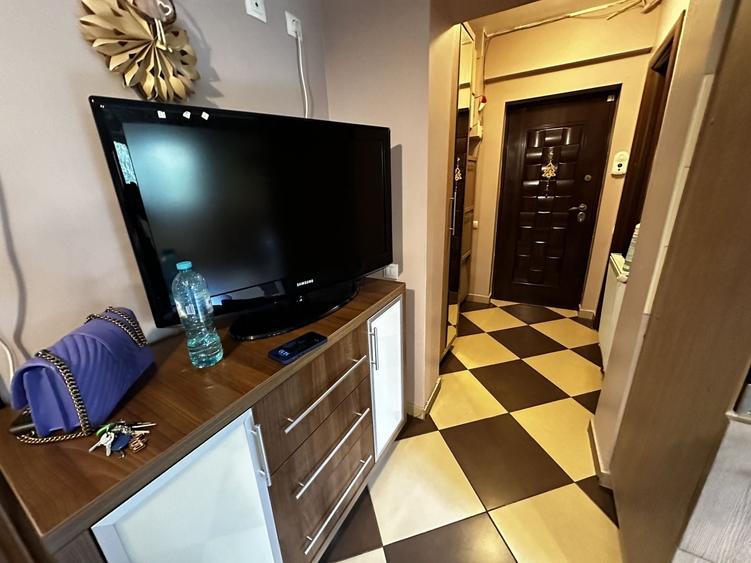 Apartament cu 3 camere decomandat în Virtuții