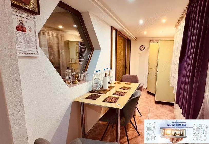 Apartament cu 4 camere decomandat în Micro 17