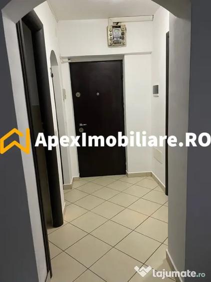 Apartament cu 4 camere decomandat în Lujerului