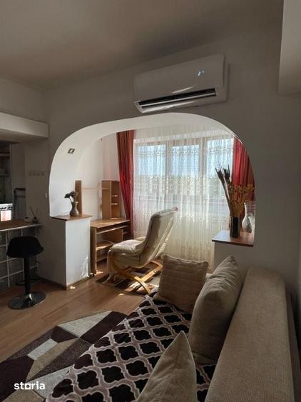 Apartament cu 2 camere semidecomandat în 1 Mai
