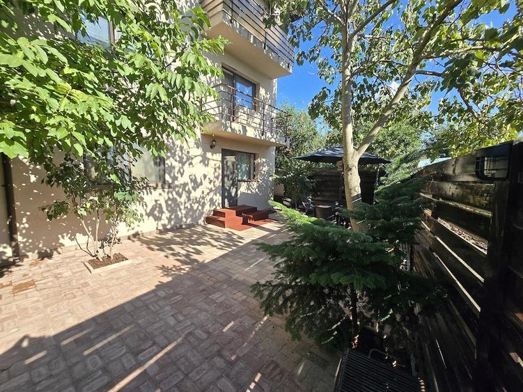 Apartament cu 2 camere decomandat în Odăi