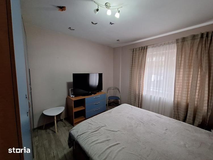 Apartament cu 3 camere decomandat, mobilat în Aradului