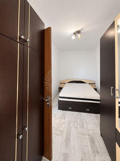 Apartament cu 2 camere semidecomandat, mobilat în Vest