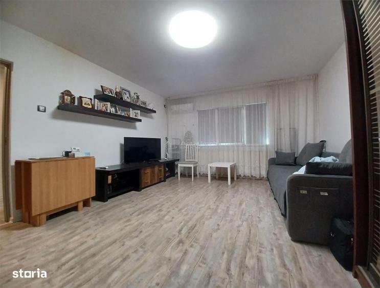 Garsonieră decomandată în Vitan
