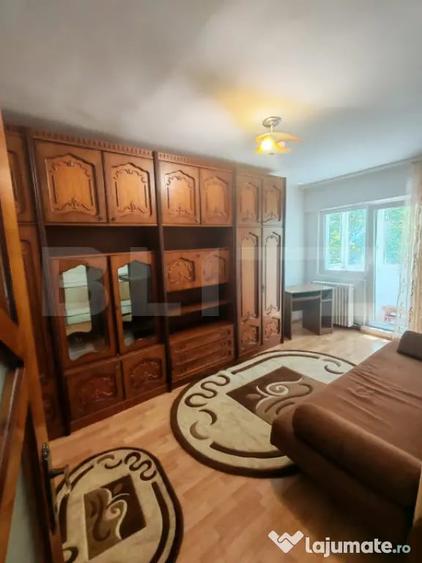Apartament cu 3 camere decomandat în Ștefan cel Mare