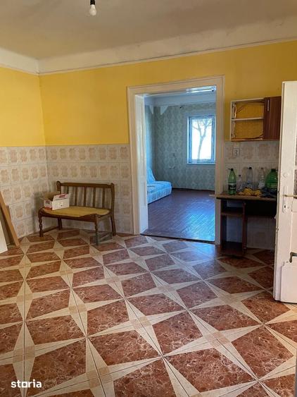 Casă cu 2 camere cu Teren 430 Mp în Libertății