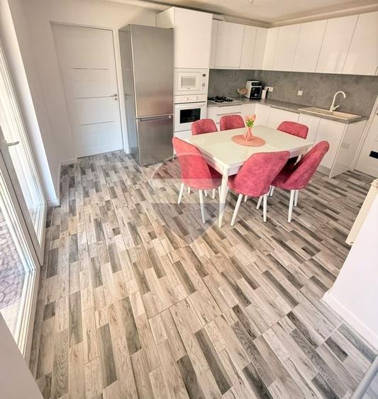 Duplex cu 6 camere cu Teren 229 Mp în Est
