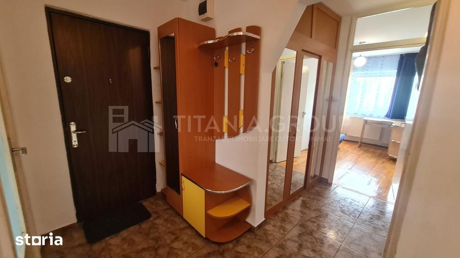Apartament cu 3 camere în Astra