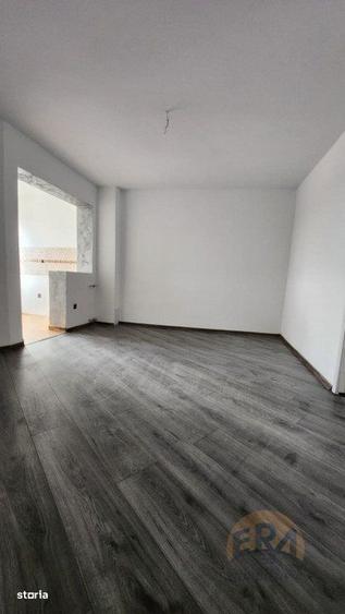 Garsonieră decomandată în Rogerius — fotografia 1