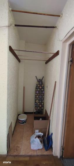 Apartament cu 3 camere decomandat în Dărmănești