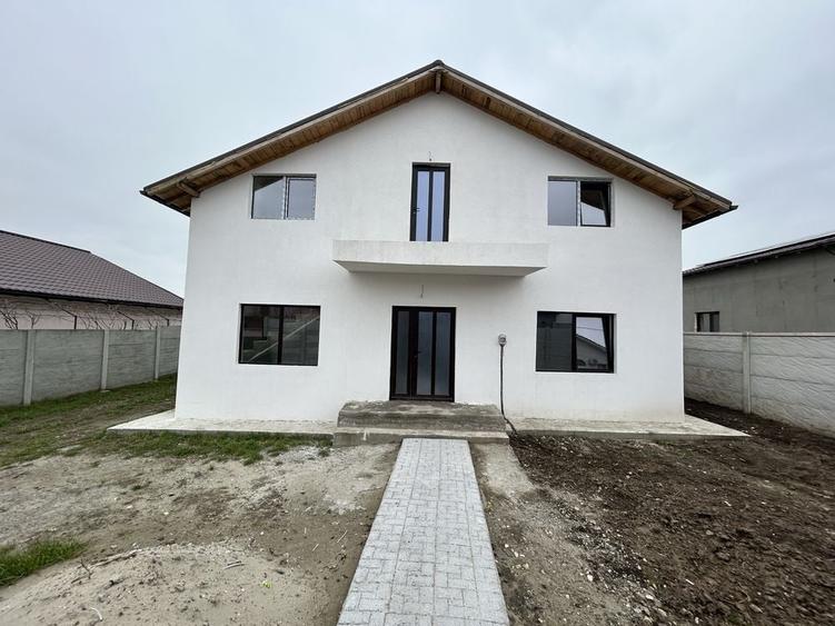 Vila P+1 cu 5 camere | Lumina - 4