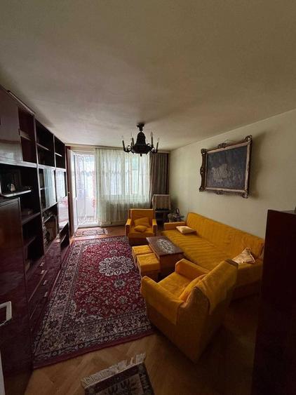 Apartament cu 2 camere decomandat în Cornișa