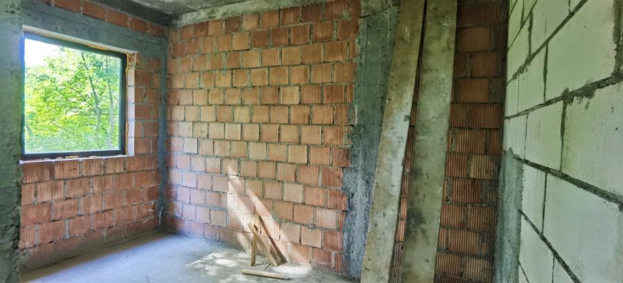 Casă individuală cu 5 camere cu Canalizare în Capul Câmpului
