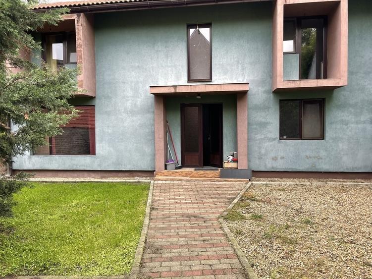 Casă cu 3 camere în Girocului