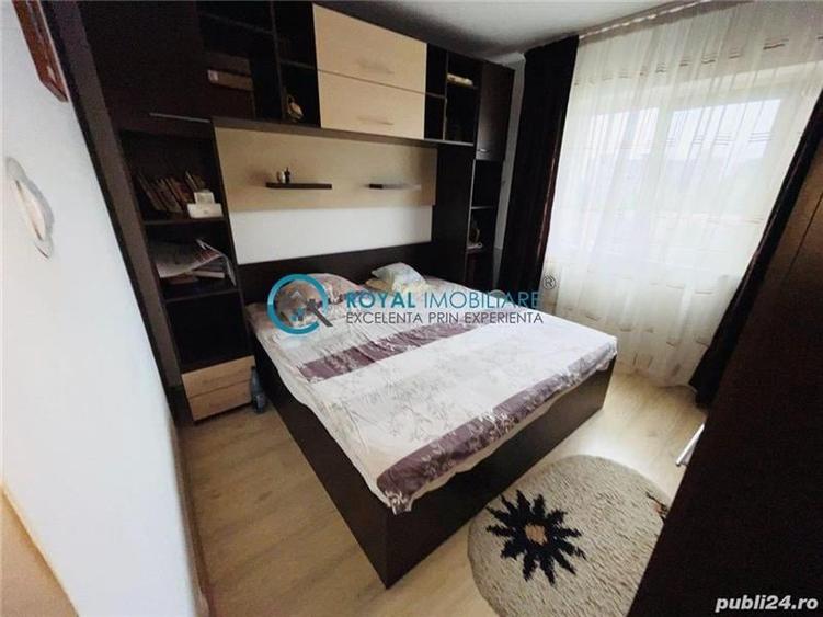Apartament cu 3 camere decomandat în Malu Roșu