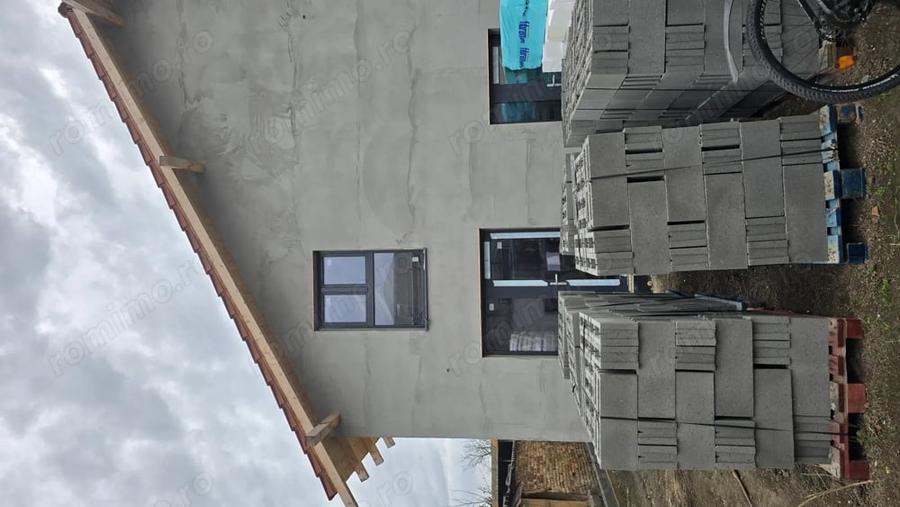 Casă cu 2 camere cu Teren 170 Mp în Sânandrei