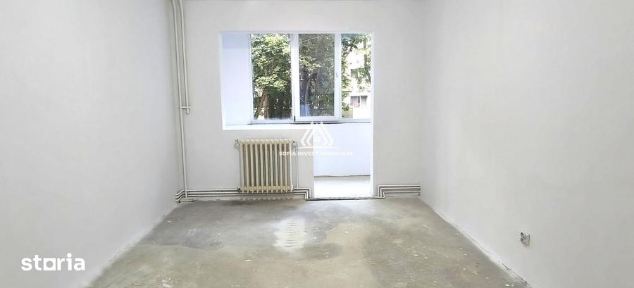 COMISION 0% Apartament cu poten?ial excelent in Mana?tur, Aleea Peana - 10