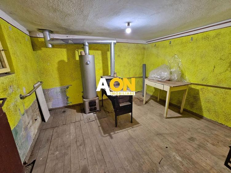 Casă individuală cu 2 camere cu Canalizare în Cetate