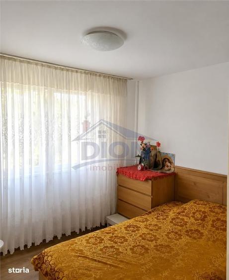 Apartament cu 2 camere decomandat în Drumul Taberei