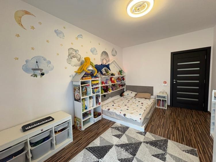 Apartament cu 3 camere decomandat, mobilat în Chiajna