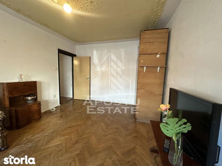 Garsonieră decomandată în Șagului