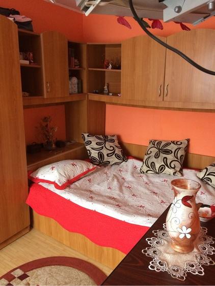 Apartament cu 2 camere decomandat în Exterior Vest
