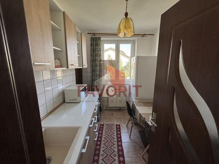Apartament cu 2 camere decomandat, mobilat în Complex Studențesc