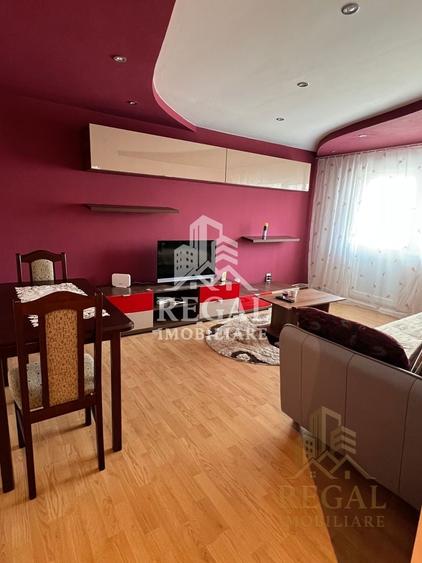 Apartament cu 3 camere decomandat, mobilat în Nord-Vest