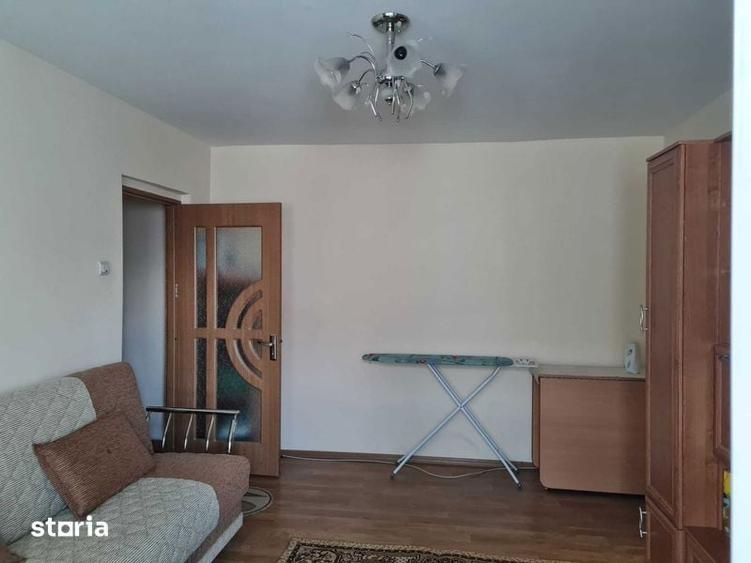 Apartament cu 2 camere semidecomandat în Republicii