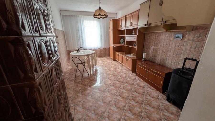 Casă cu 3 camere decomandat în Bulci