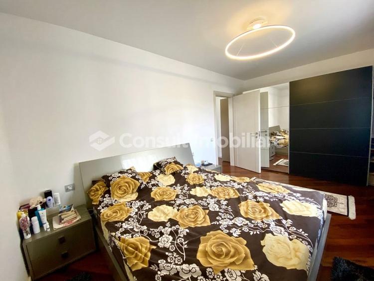 Apartament cu 2 camere semidecomandat, mobilat în Borhanci