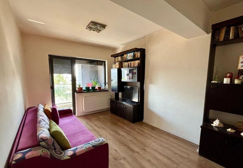 Apartament cu 2 camere decomandat, mobilat în Uverturii
