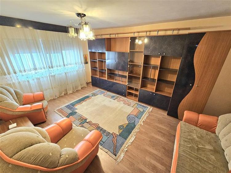 Apartament cu 2 camere decomandat în Mioriței