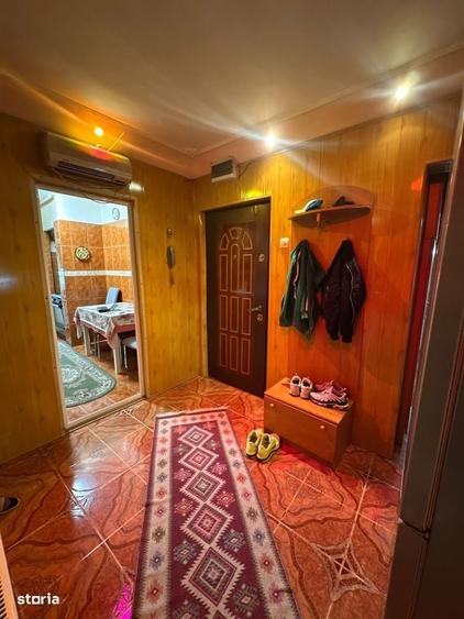 Apartament cu 4 camere decomandat în Central