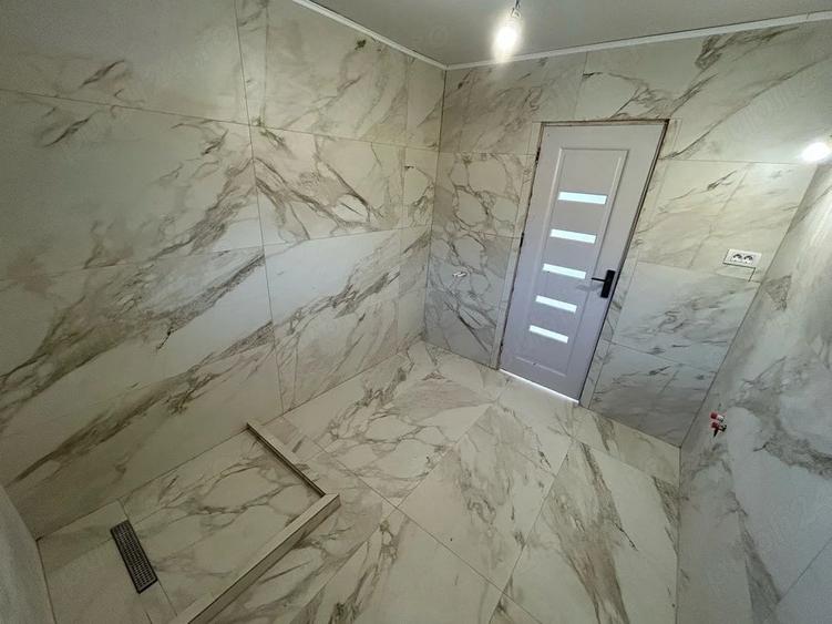 Casă cu 6 camere cu Teren 380 Mp în Central
