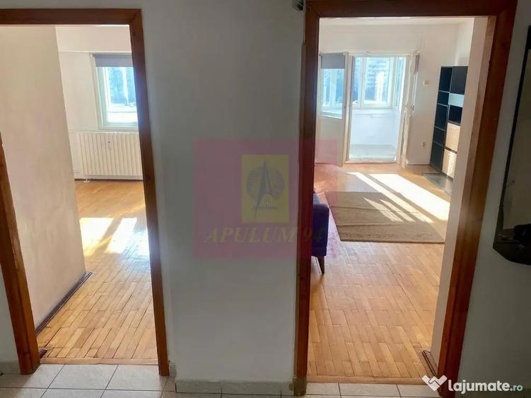Apartament cu 4 camere decomandat, mobilat în Decebal