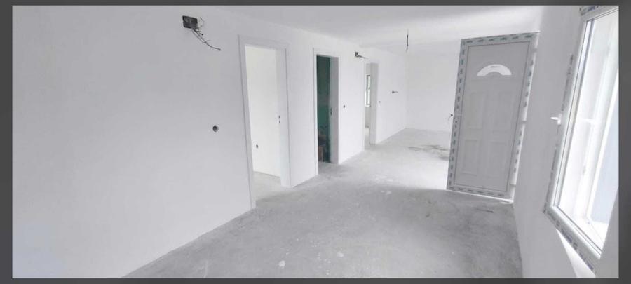 Casa locuit/vacanta, recent renovata cu BRANSAMENTE, zona Suseni - 4