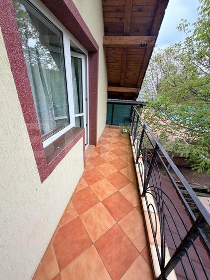 Casă individuală cu 4 camere cu Canalizare în Bran