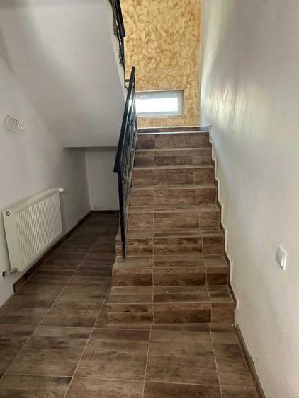 Casă cu 4 camere cu Teren 1200 Mp în Muntele Băișorii