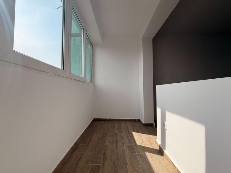 Apartament cu 3 camere decomandat în Titulescu