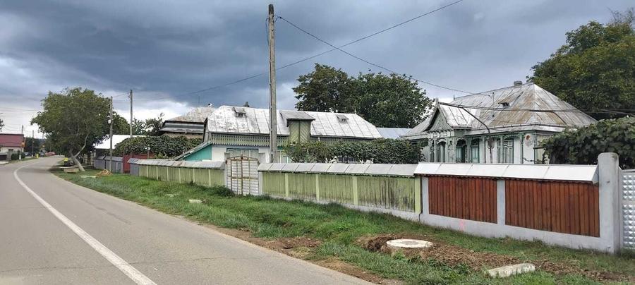 Casă cu 2 camere în Răucești