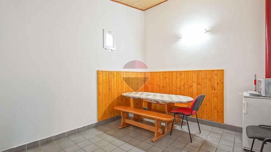Spațiu comercial, de 255 mp, în Brașovul Vechi