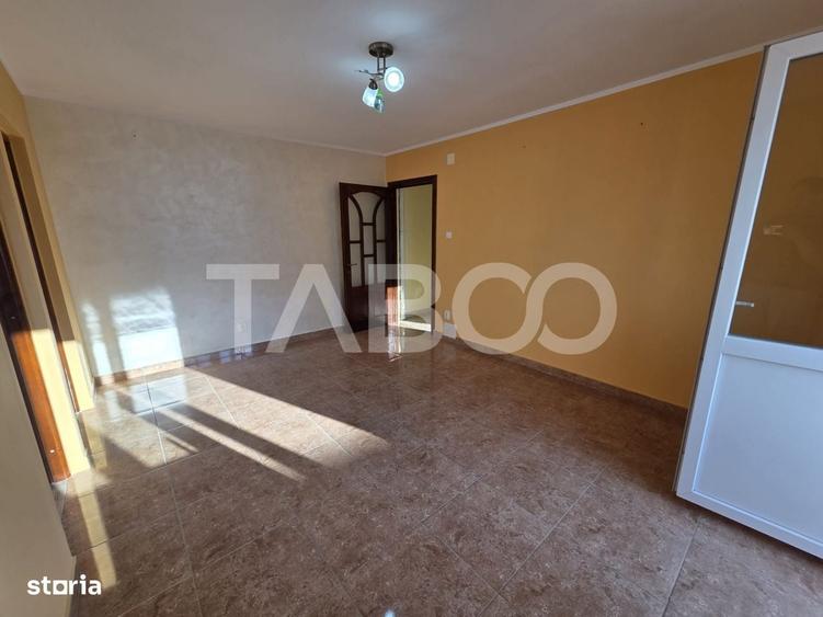 Apartament cu 2 camere semidecomandat în Central
